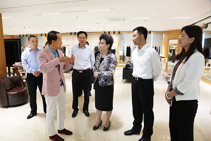 山東省委常委、統(tǒng)戰(zhàn)部部長邢善萍一行到聯(lián)橋集團調研