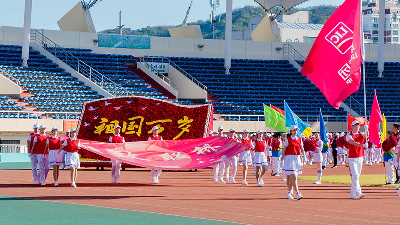 追求卓越，奮勇爭先，聯(lián)橋集團在高新區(qū)第九屆運動會上精彩綻放 奪得團體亞軍(圖2)